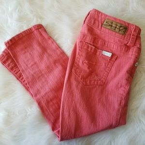 Seven7 coral destroyed cropped jeans Size 4P